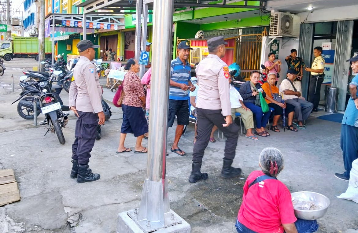 Polsek Baguala Gelar Patroli Siang Hari, Imbau Warga Jaga Kamtibmas di Sekitar Passo
