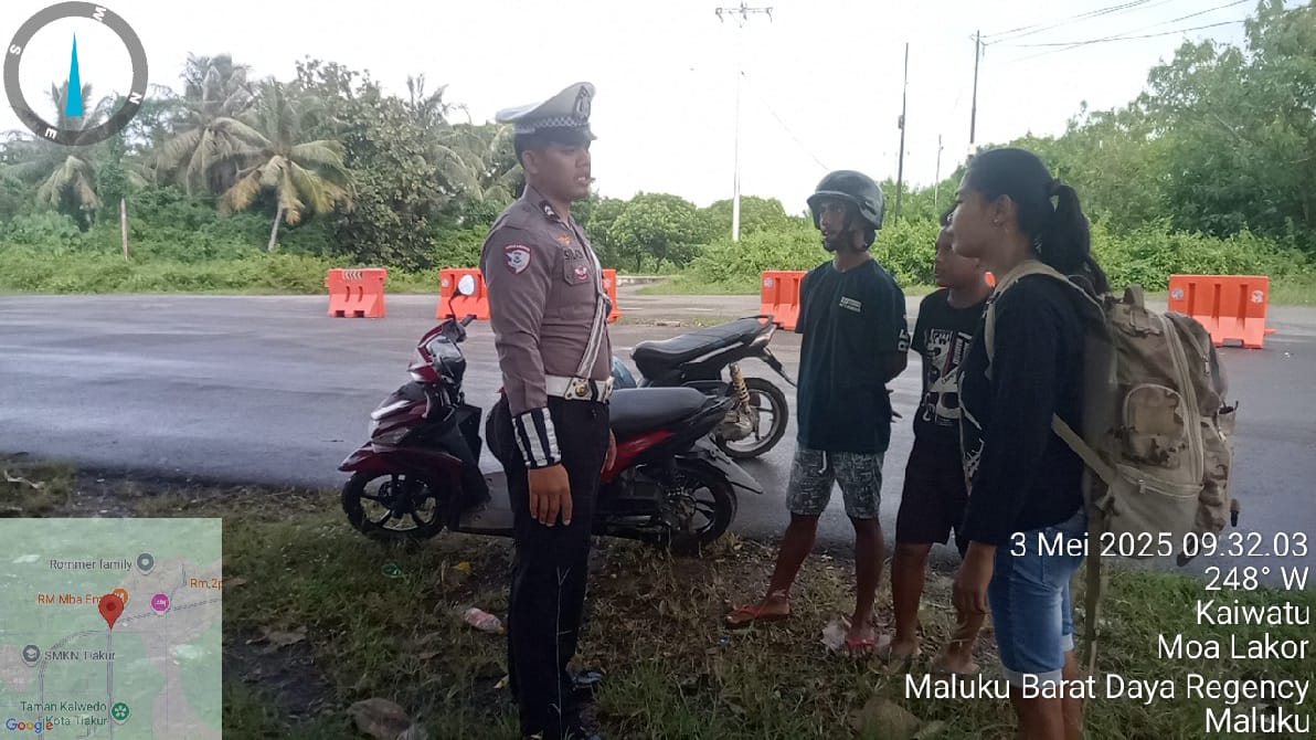 Satuan Lalu lintas Polres MBD Mengedukasi Warga, Utamakan Disiplin Berlalu Lintas
