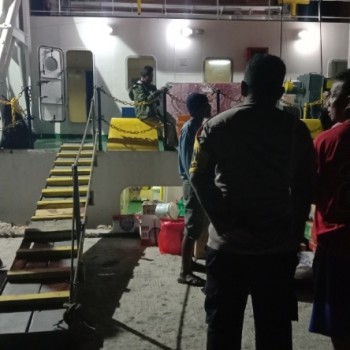 KPPP Polsek Babar Timur Optimalkan Pelayanan Aktifitas Warga di Pelabuhan Laut Masela