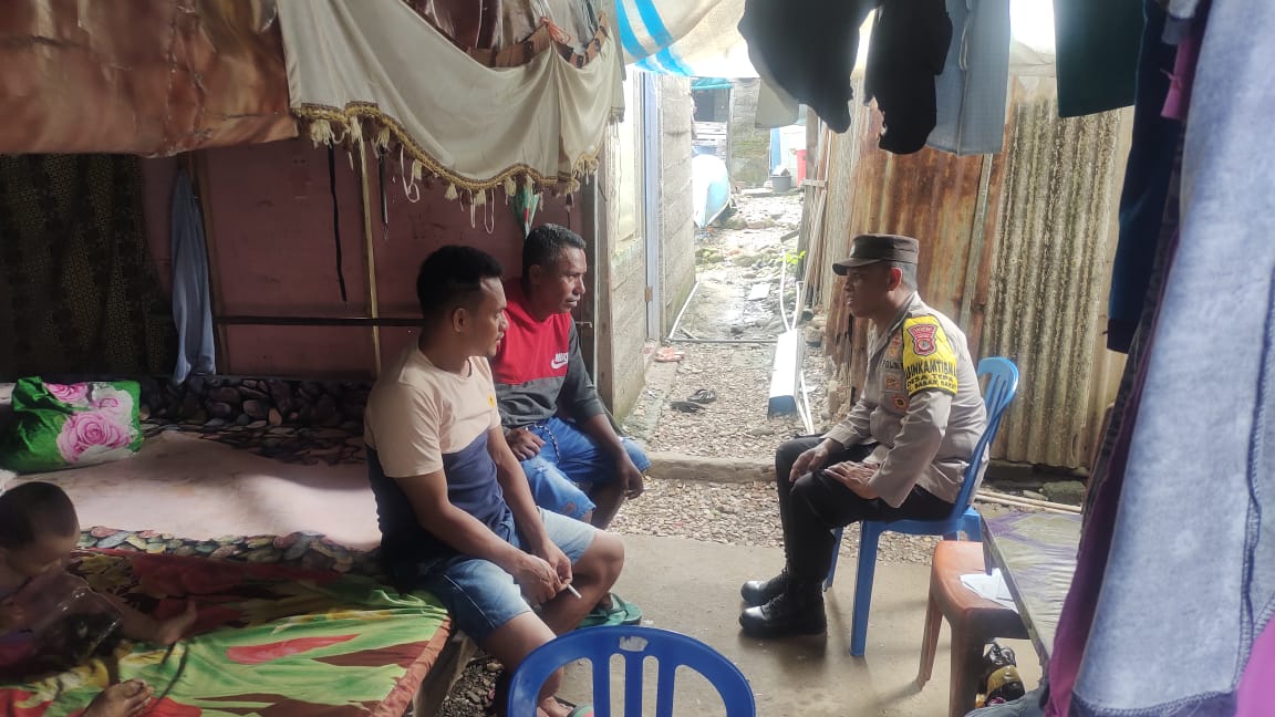 Bhabinkamtibmas Desa Tepa Bripka Romkeny Tekankan Warga Berperan Aktif  Jaga Kamtibmas