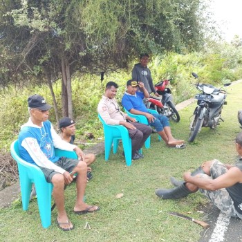 Bhabinkamtibmas Aipda Baumase Sosialisasikan Kamtibmas, Himbau kepada Warga Jaga Stabilitas Kamtibmas