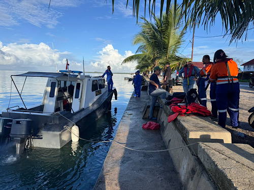 Sat Polairud Polres Kepulauan Tanimbar lakukan pengamanan Survei Awal Amdal di Desa Lermatan