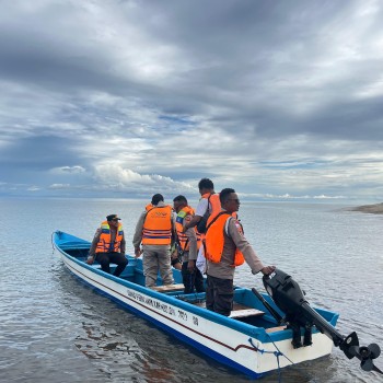 Jaga Keamanan Laut, Polsek Wetar Laksanakan Patroli Perairan jaga kamtibmas