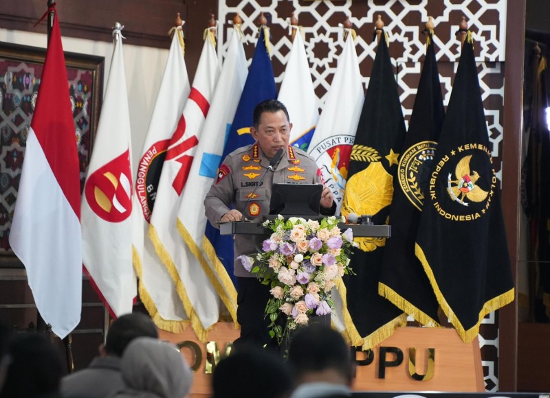 Kapolri Hadiri Promensisko TPPU & TPPT: Komitmen Perangi Kejahatan Siber