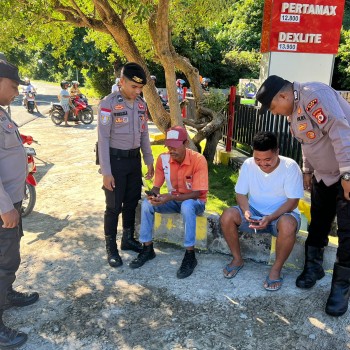 Polsek Kisar Lakukan Pendekatan Persuasif, Sosialisasikan Larangan Judi Onliine
