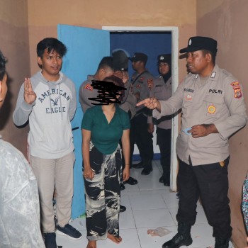 Patroli Operasi Pekat Salawaku 2025 Polres Buru Amankan Belasan Remaja Tanpa Status di Sejumlah Penginapan di Namlea