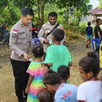 Satgas Humas Ops Damai Cartenz-2025 Gelar Kegiatan Humanis di Entrop, Jayapura