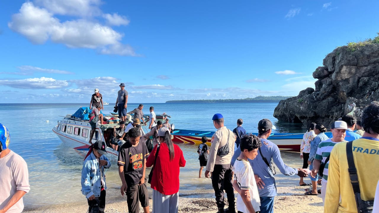 Sat Polairud Polres MBD Ingatkan Operator Speed Boat Pastikan Pemuatan Sesuai Aturan dan jaga kamtibmas