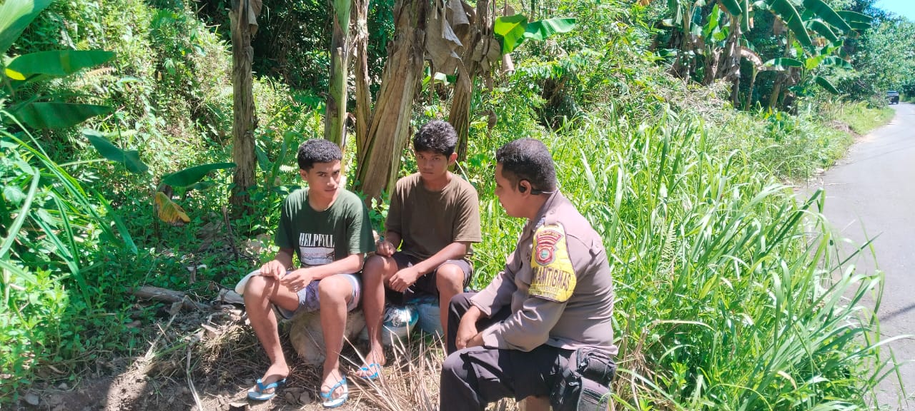 Bhabinkamtibmas Negeri Liliboi laksanakan kegiatan Sambang kepada Warga Binaan