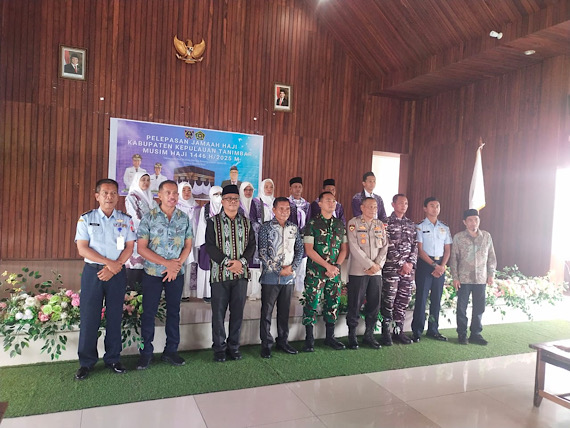 Kabag SDM wakili Kapolres Kepulauan Tanimbar hadiri pelepasan 11 Calon Jemaah Haji