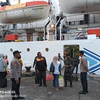 Polsek KPYS laksanakan Pengamanan KM Pangrango di Pelabuhan Yos Sudarso Ambon