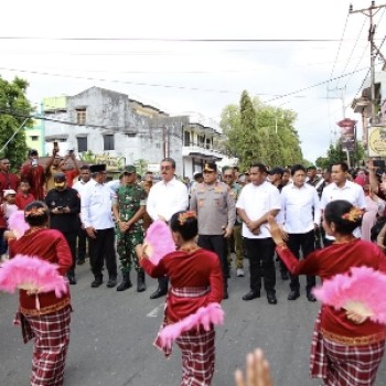 Kapolda Maluku Hadiri Pentas Budaya Maluku Tenggara: Penguatan Kamtibmas dan Wawasan Kebangsaan Melalui Pendekatan Kultural
