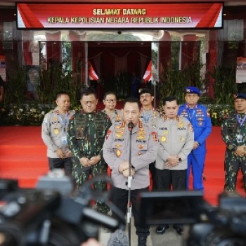 Kapolri Komitmen Berantas Premanisme, Judol dan Narkoba: Siapapun yang Meresahkan Masyarakat Tindak Tegas