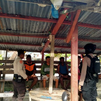 DEMI TERCIPTANYA SITKAMTIBMAS YANG KONDUSIF DI WILAYAH KOTA DOBO, SATUAN SAMAPTA POLRES KEPULAUAN ARU RUTIN LAKSANAKAN PATROLI.