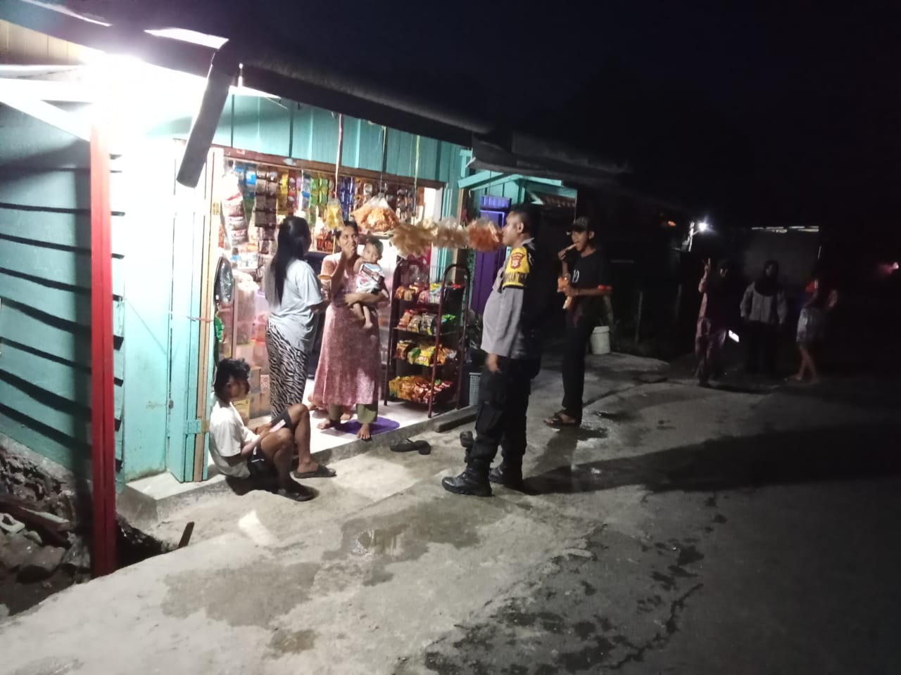 Kembali Tingkatkan Patroli Malam, Ini Pesan Kamtibmas Dari Personil Polsek Amahai