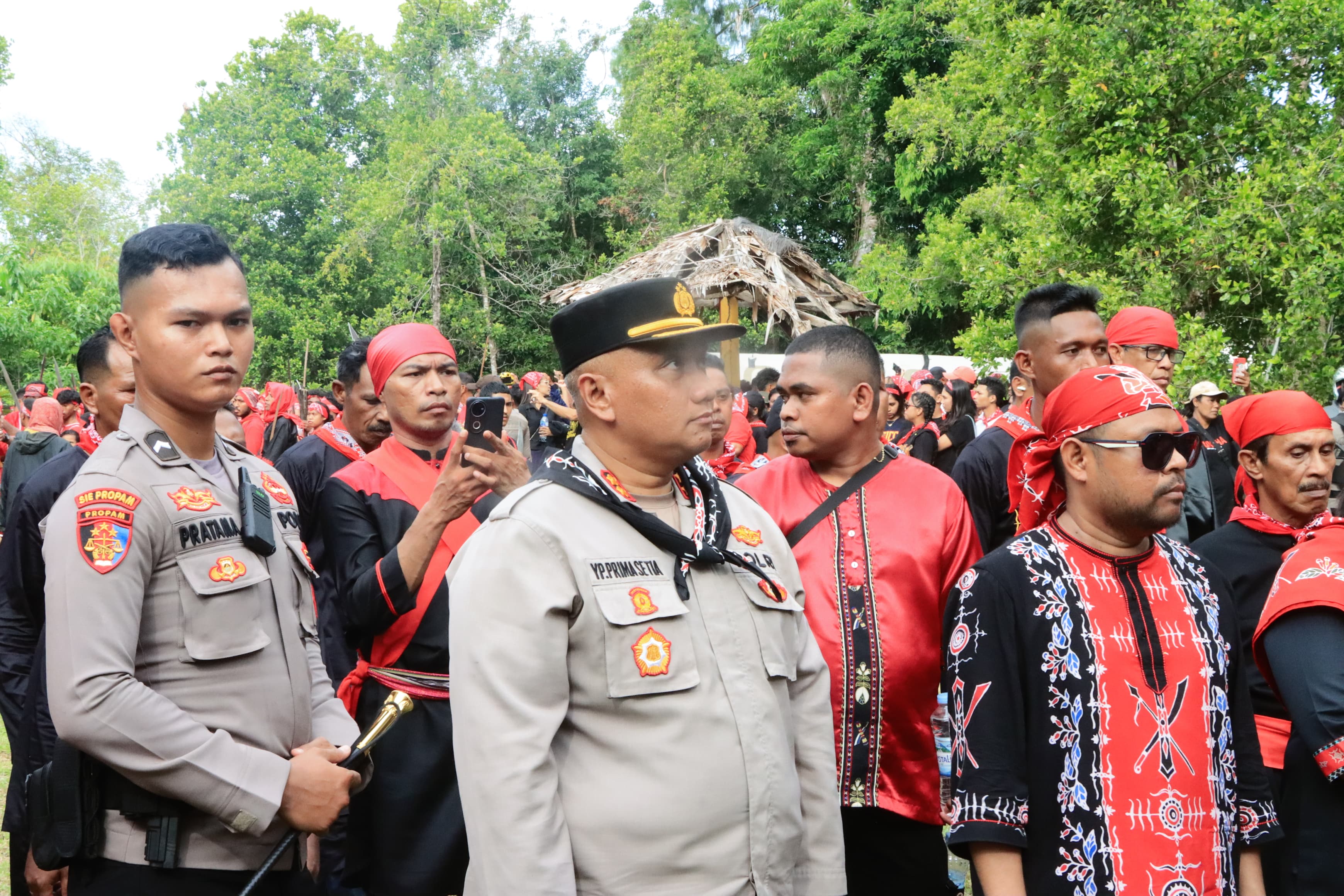 Kapolresta Ambon Pimpin Pengamanan Prosesi Pembuatan Api Obor Pattimura di Gunung Saniri