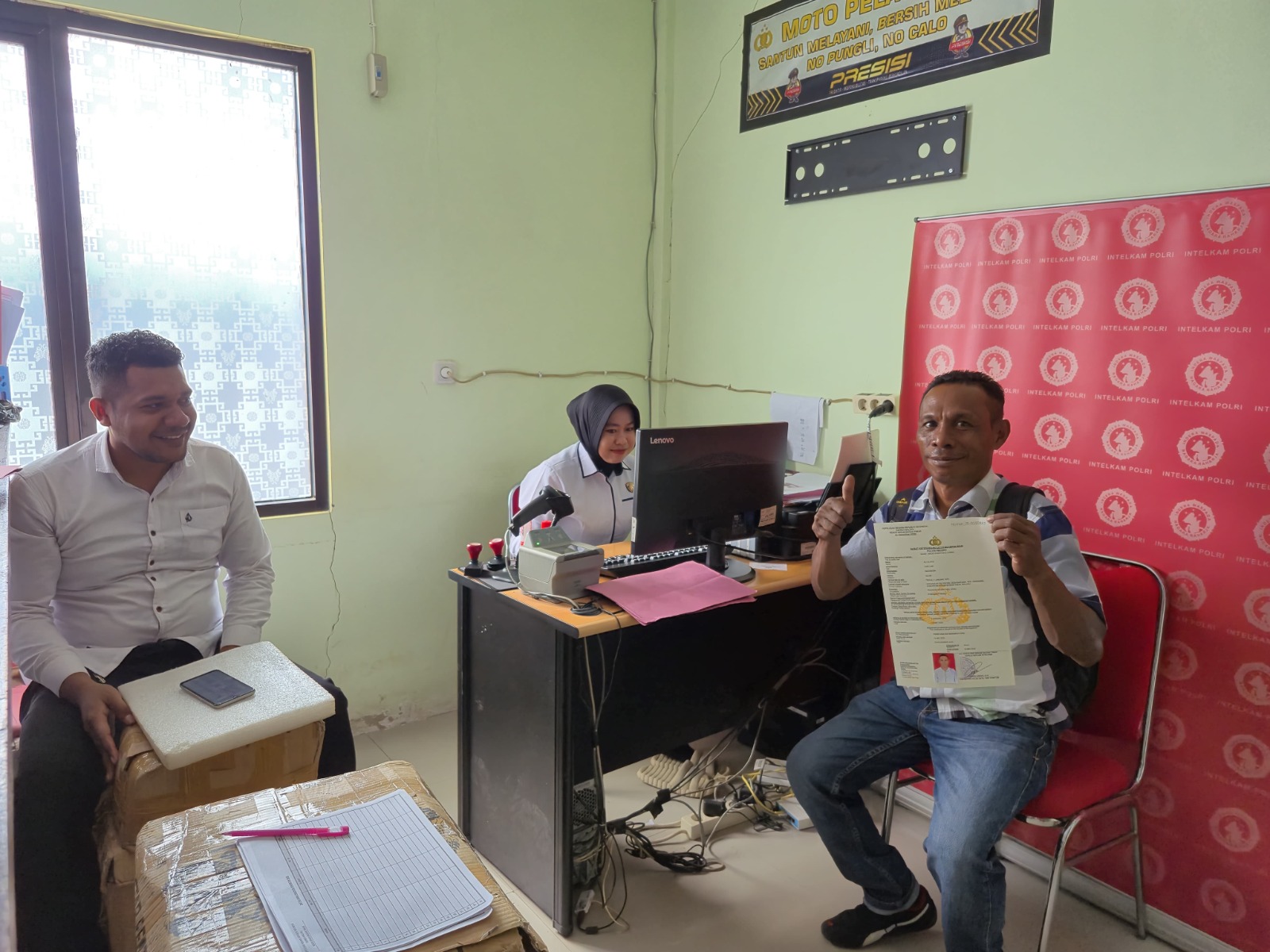 Berikan Pelayanan Prima, Polres SBT Layani Pembuatan SKCK Ratusan Peserta PPG