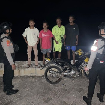 PATROLI SATUAN SAMAPTA, CIPTAKAN SITUASI KONDUSIF TERKENDALI DI WILAYAH HUKUM POLRES KEPULAUAN ARU
