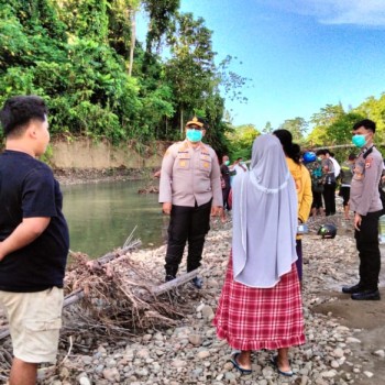 Tanggap Cepat, Kapolres SBT Pimpin Olah TKP Penemuan Mayat di Sungai Waifufa
