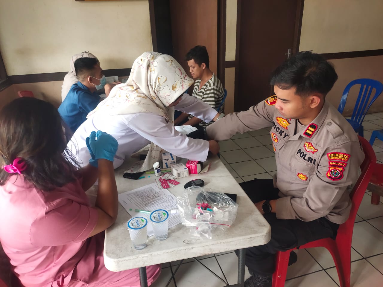 Polsek Teluk Ambon Gelar Pemeriksaan Kesehatan dan Sosialisasi Mental Health bagi Personel
