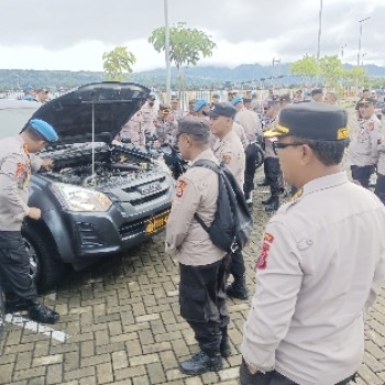 Polda Maluku Gelar Pengecekan Kesiapan Personel dan Kendaraan Dinas Polri