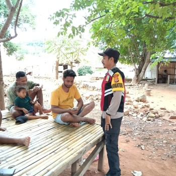 Bhabinkamtibmas Brigpol Irapanussa Optimalkan Tugas Pembinaan Masyarakat  Desa Telemar