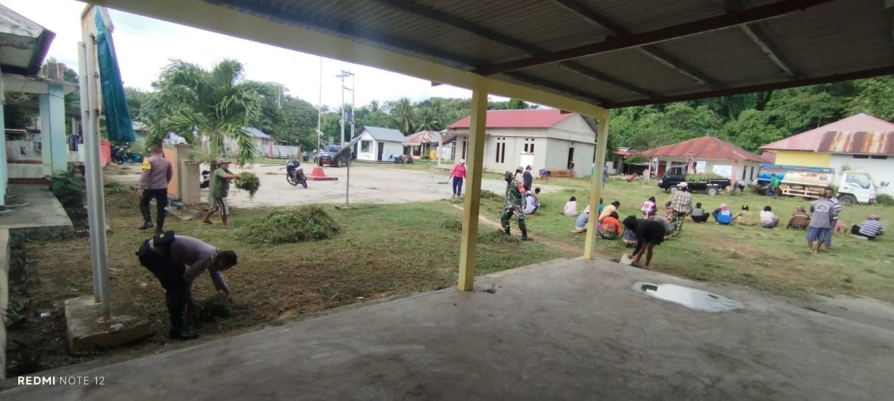 Polsek Moa Lakor Gelar Jumat Curhat, Himbau Masyarakat Ciptakan Kamtibmas Yang Kondusif