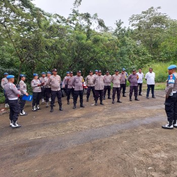 Tim Propam Polda Maluku Lakukan Gaktibplin di Polsek Leihitu Barat
