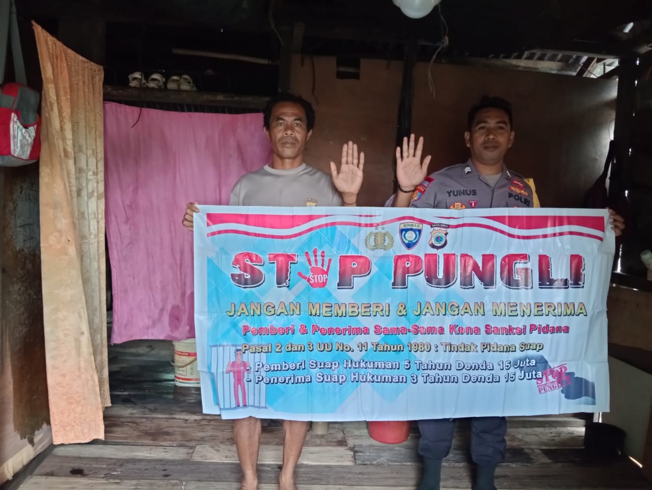 Bhabinkamtibmas Upayakan, Cegah Pungli Dengan Berikan Sosialisasi Anti Pungli pada Masyarakat.