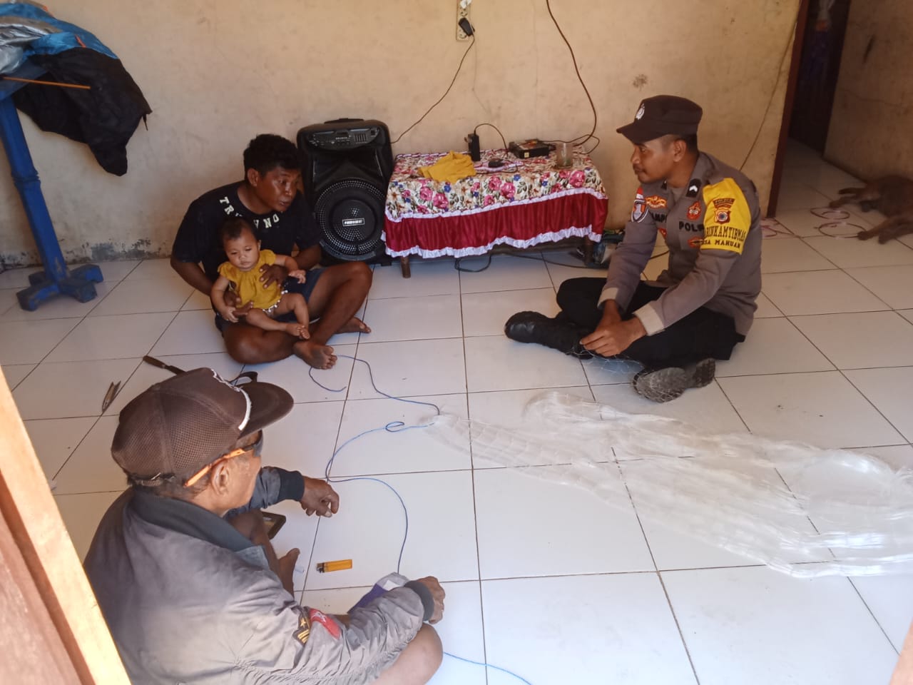 Bhabinkamtibmas Bripda Malau Bina Warga Desa Ilmamau Jaga Kamtibmas