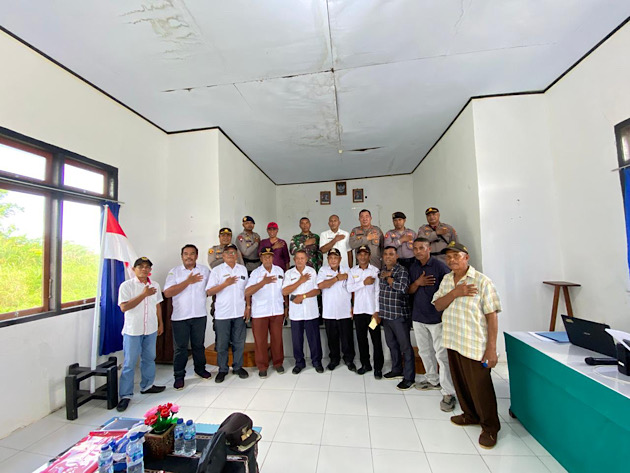 Hadiri kesepakatan damai antar Desa, Kapolsek Selaru imbau semua Pihak jaga keamanan dan kedamaian