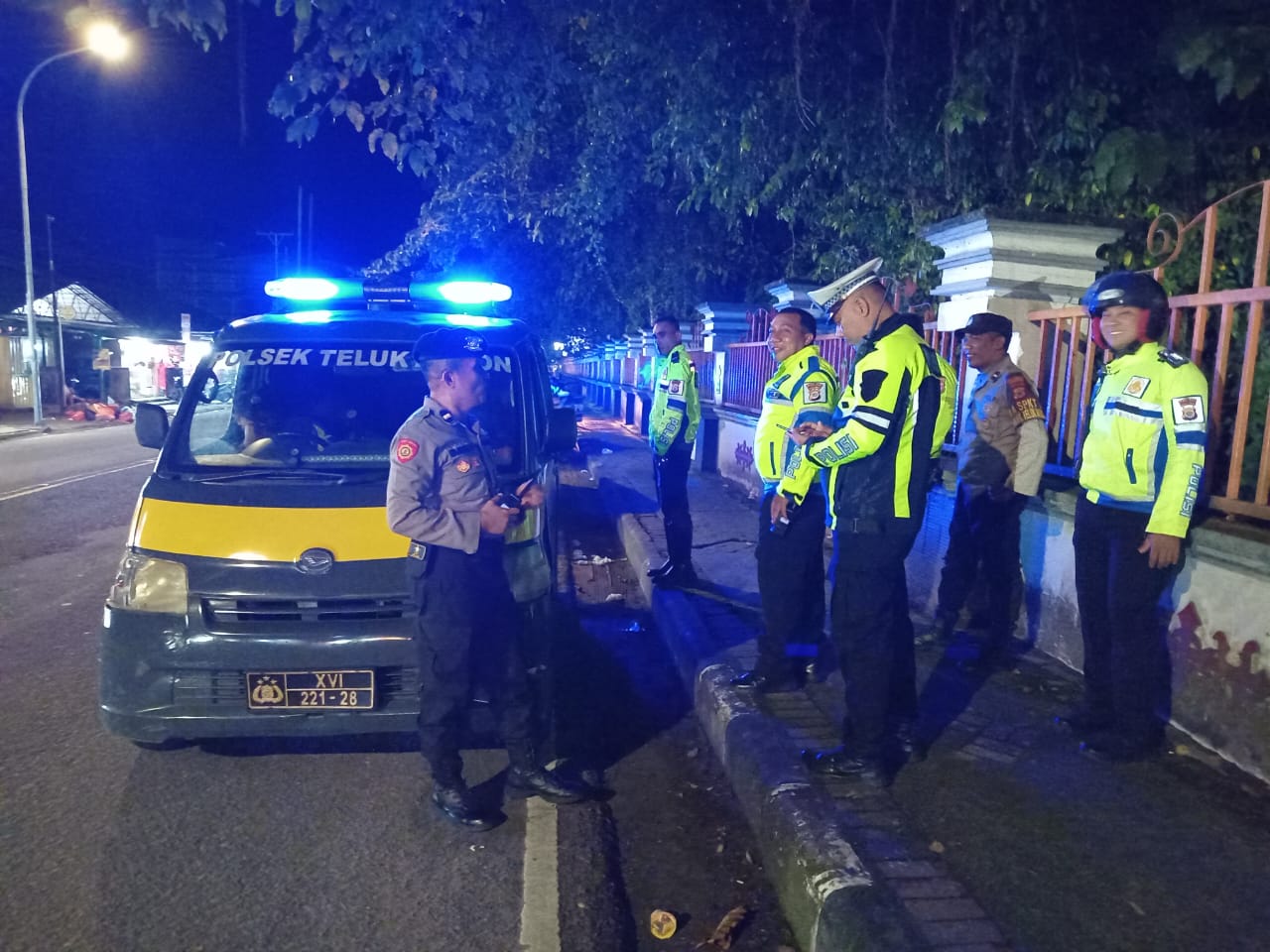 Polsek Teluk Ambon Gelar Patroli Rutin Malam Hari, Antisipasi Balap Liar dan Jaga Kamtibmas