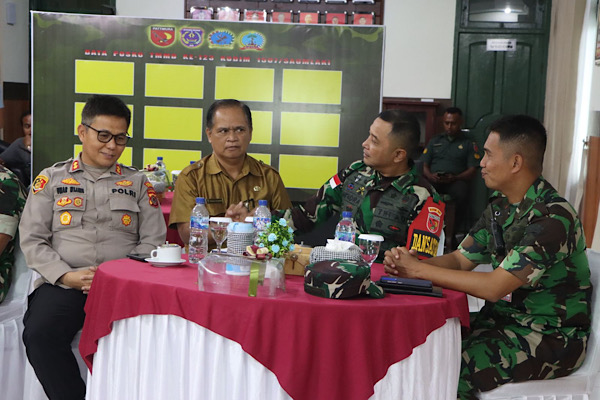 Kapolres Kepulauan Tanimbar hadiri Vicon pada Kodim, dalam rangka percepatan Swasembada Pangan