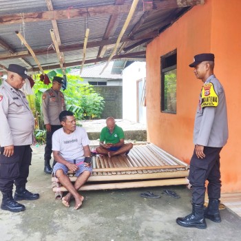 POLSEK LEITIMUR SELATAN LAKSANAKAN PATROLI RUTIN UNTUK CIPTAKAN RASA AMAN DI TENGAH MASYARAKAT