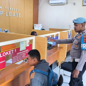 Propam Polresta Ambon Tinjau Pelayanan Publik pada SPKT Polresta Ambon