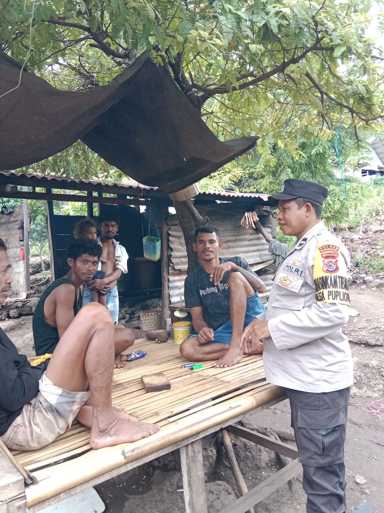 Pererat Tali Silaturahmi, Bhabinkamtibmas Aipda Jennia Sosialisasi Kamtibmas Kepada Masyarakat