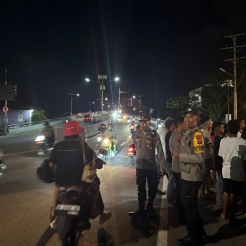 Polsek Teluk Ambon Lakukan Pengamanan kegiatan Nobar Timnas di Cafe Ujung JMP Poka