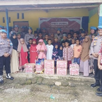 Sambut HUT ke-79 Bhayangkara Polri, Bid Propam Polda Maluku Santuni Anak Yatim