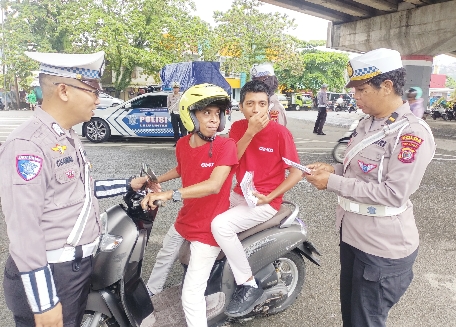 Teguran dan Edukasi bagi Pelanggar Warnai Hari Pertama Pelaksanaan Operasi Simpatik Salawaku 2025