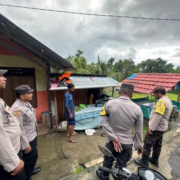 Polsek Nusalaut Gelar Patroli Cipta Kondisi, Warga Dihimbau Waspada dan Jauhi Miras serta Narkoba