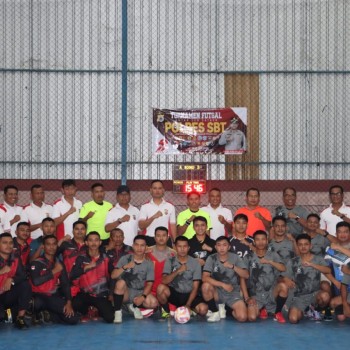 Meriahkan Hari Bhayangkara ke-79, Turnamen Futsan Antar Fungsi Polres SBT Resmi Dibuka