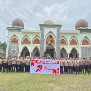 Jelang Hari Bhayangkara ke-79, Polres SBT Laksanakan Bakti Religi di Masjid Bula