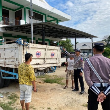 Sat Lantas Polres MBD Gencarkan Sosialisas Penertiban Over Dimension Over Loading Kepada Masyarakat