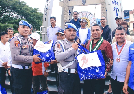 Polda Maluku Salurkan Bansos Kepada Sejumlah Elemen Masyarakat