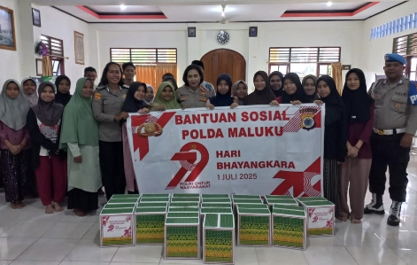 Jelang Hari Bhayangkara Polda Maluku Kembali Santuni Anak Yatim