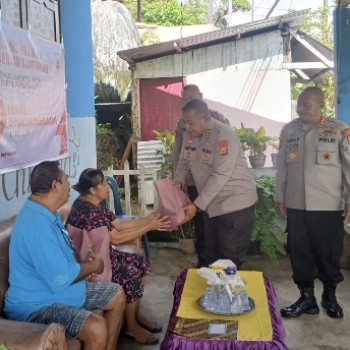 Jelang Hari Bhayangkara Polda Maluku Anjangsana ke Rumah Anggota yang Sakit, Purnawirawan dan Warakauri