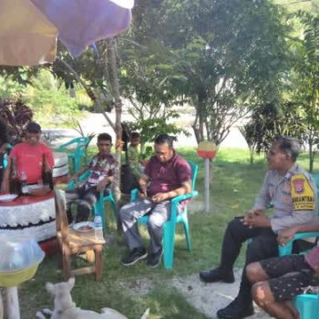Bhabinkamtibmas Bripka Relmasira Gelar Sambang, Ajak Masyarakat Pelihara Situasi Kamtibmas Tetap Terjaga