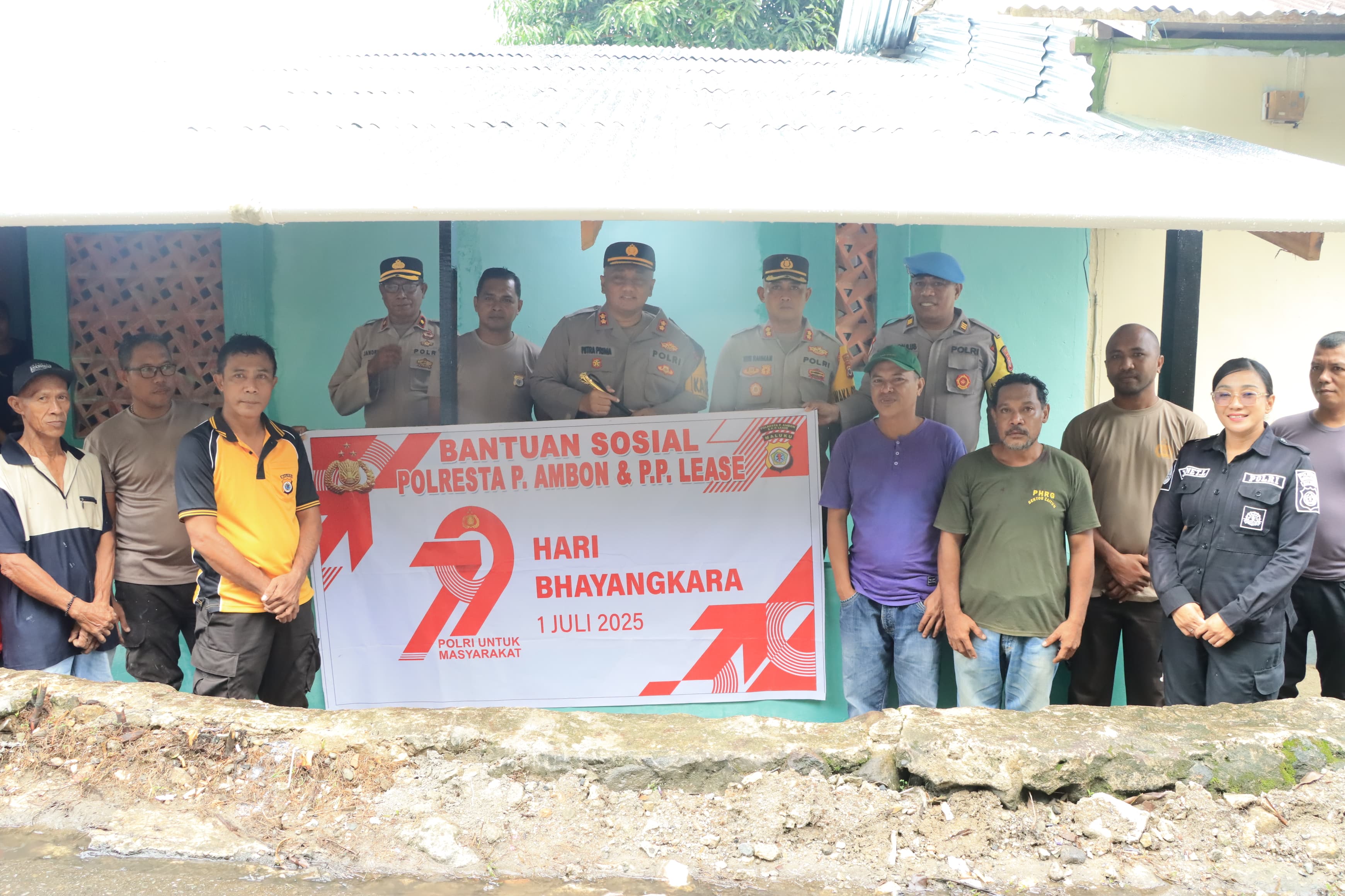 Jelang Hari Bhayangkara ke-79, Kapolresta Ambon Tinjau Bedah Rumah Anggotanya yang Terdampak Pohon Tumbang