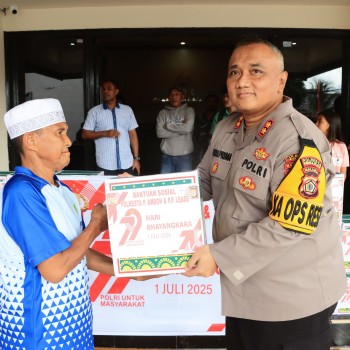 Sambut Hari Bhayangkara ke-79, Polresta Ambon Salurkan 1000 Paket Bansos untuk Masyarakat