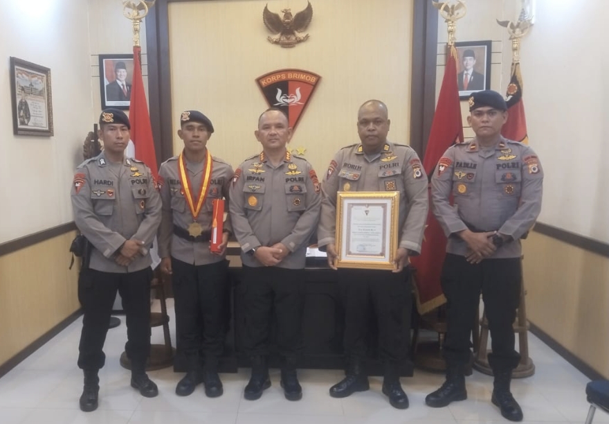 Personel Brimob Polda Maluku, Ukir Prestasi Terbaik Dikbangspes Pers Korbrimob Polri